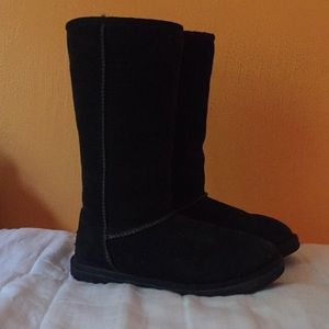 Black UGGS